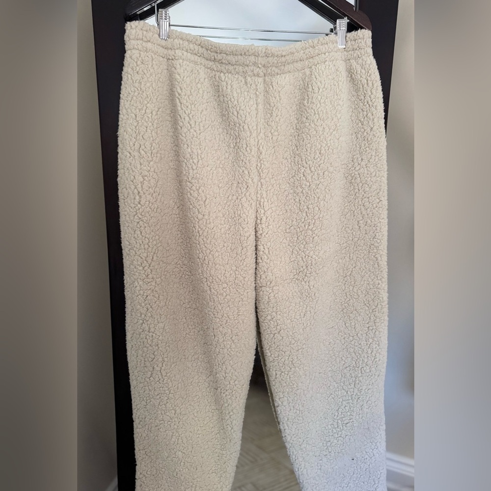 NWT SKIMS Cozy Knit Sherpa Fleece Jogger, Bone (L) - Picture 5 of 9